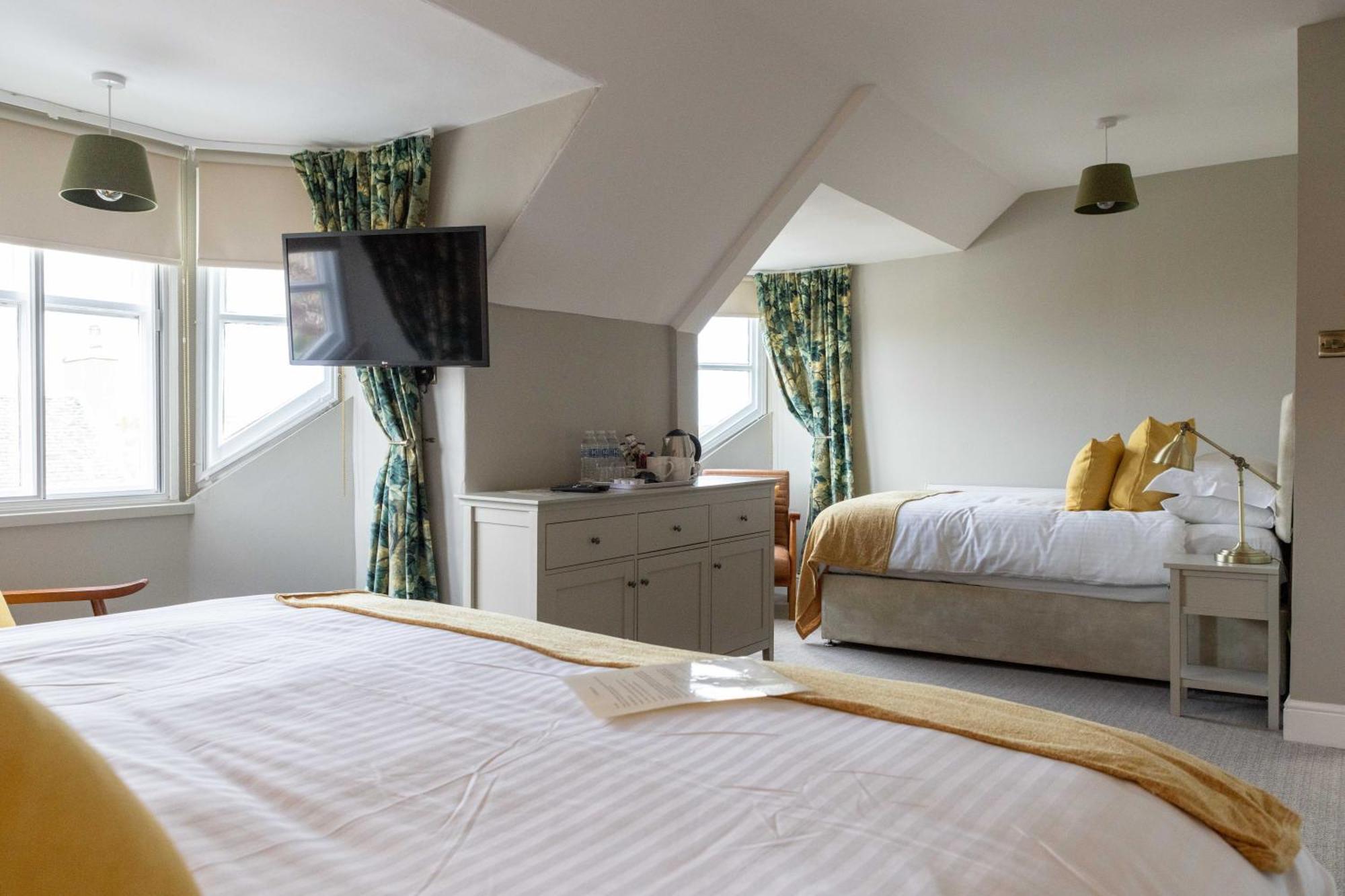 Hotel Old 3*